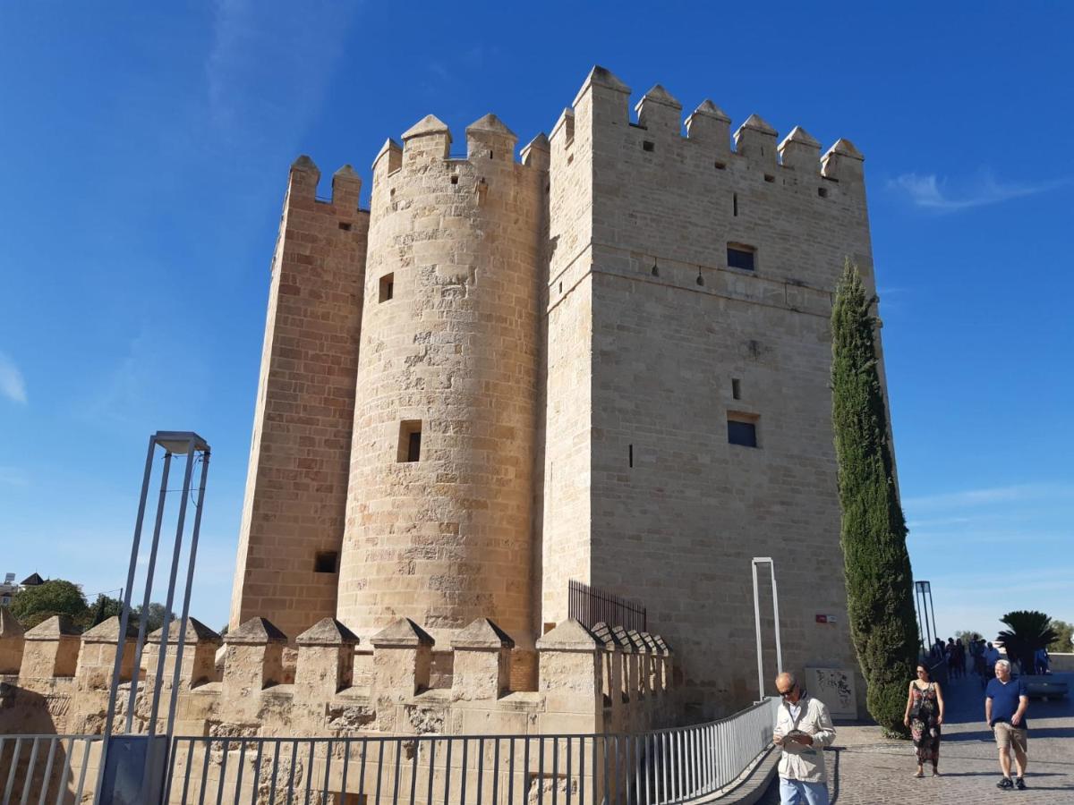 Loft La Calahorra Con Posibilidad De Aparcamiento Pregunta Por El Pack Mas Amor Córdova Exterior foto