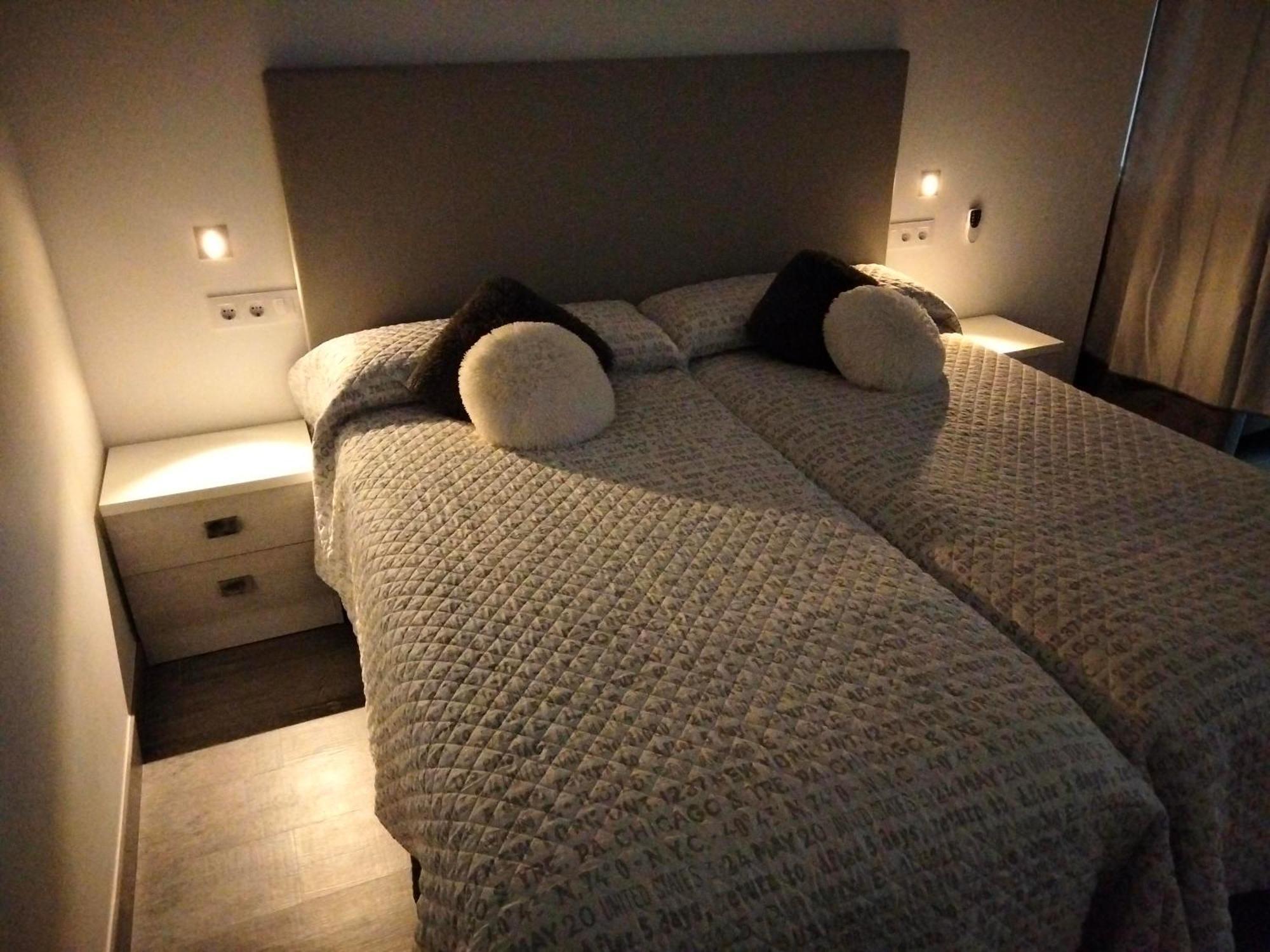 Loft La Calahorra Con Posibilidad De Aparcamiento Pregunta Por El Pack Mas Amor Córdova Exterior foto
