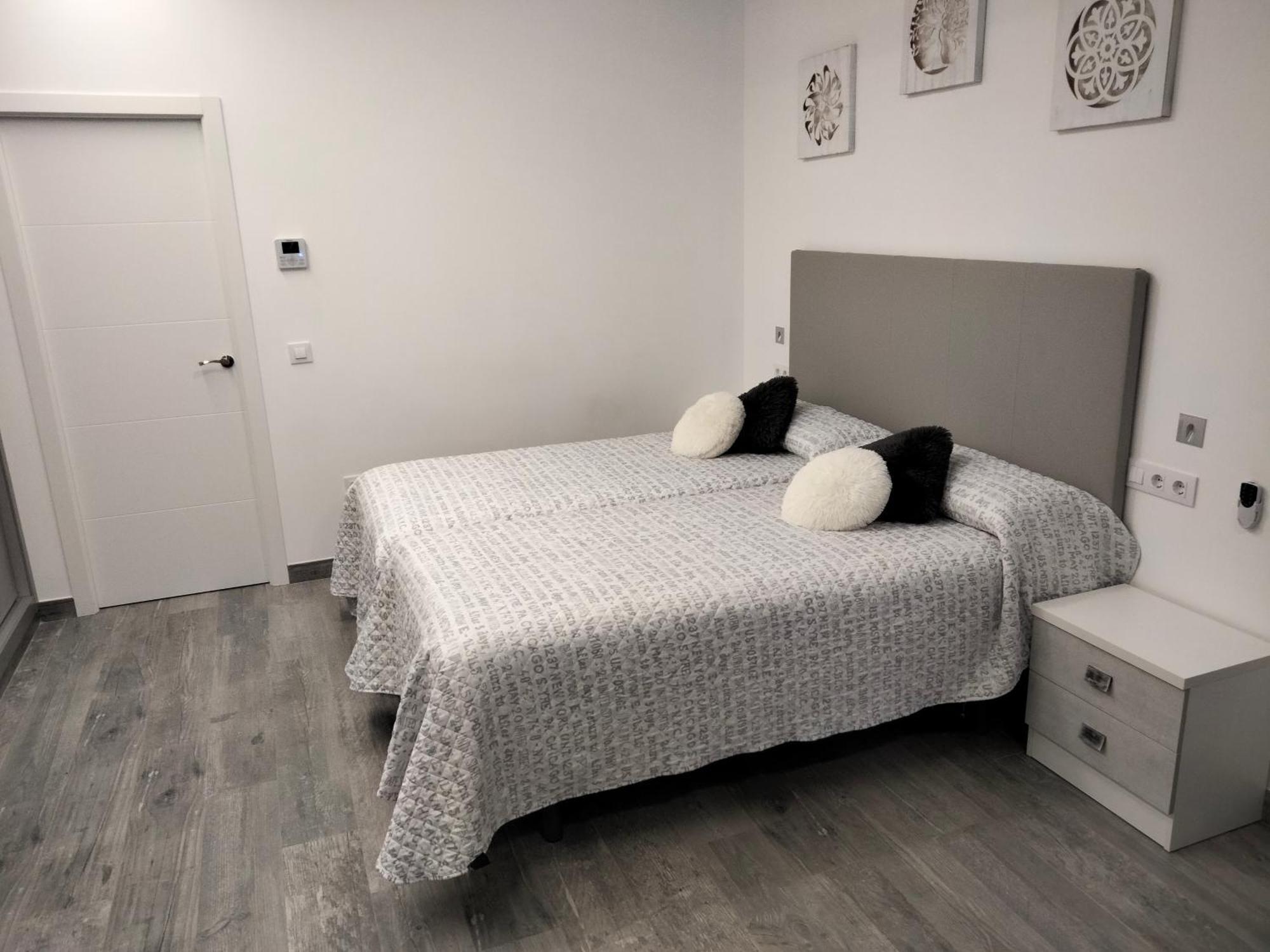 Loft La Calahorra Con Posibilidad De Aparcamiento Pregunta Por El Pack Mas Amor Córdova Exterior foto